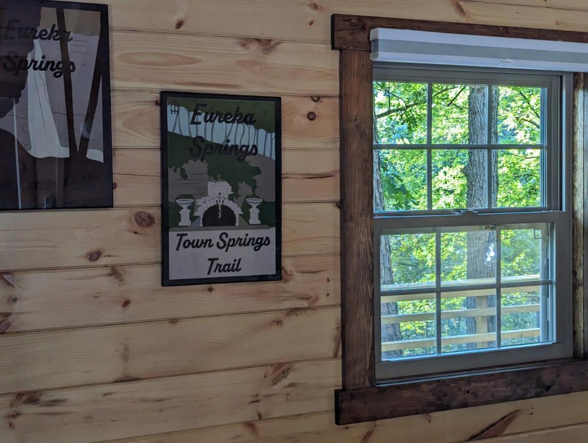 Cabin #6 With Hot Tub Deck And Sunset View At Loblolly Pines Eureka Springs Luaran gambar