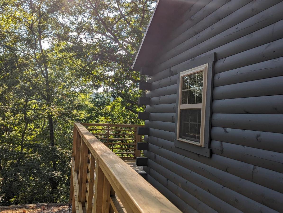 Cabin #6 With Hot Tub Deck And Sunset View At Loblolly Pines Eureka Springs Luaran gambar