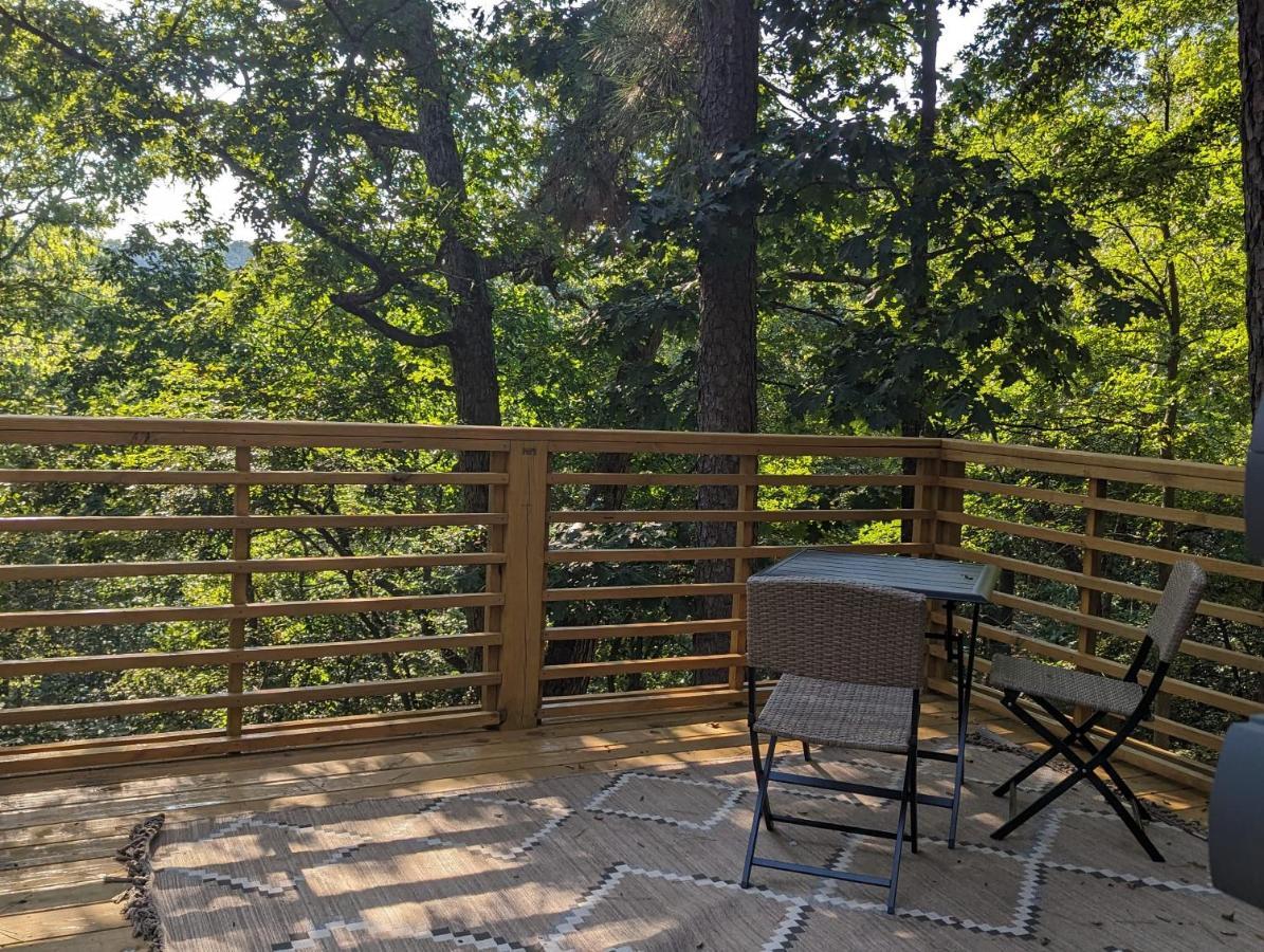Cabin #6 With Hot Tub Deck And Sunset View At Loblolly Pines Eureka Springs Luaran gambar
